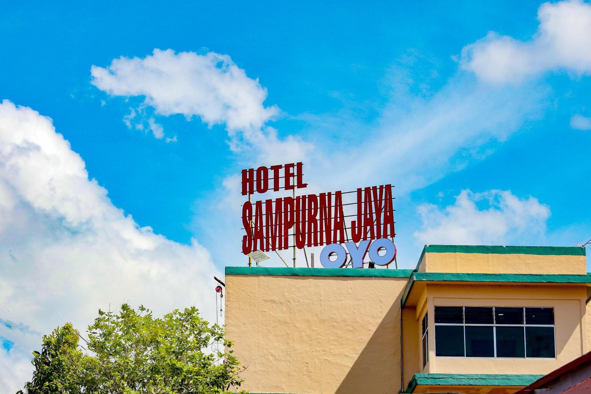 Oyo 2487 Sampurna Jaya Hotel Tanjung Pinang Exterior photo