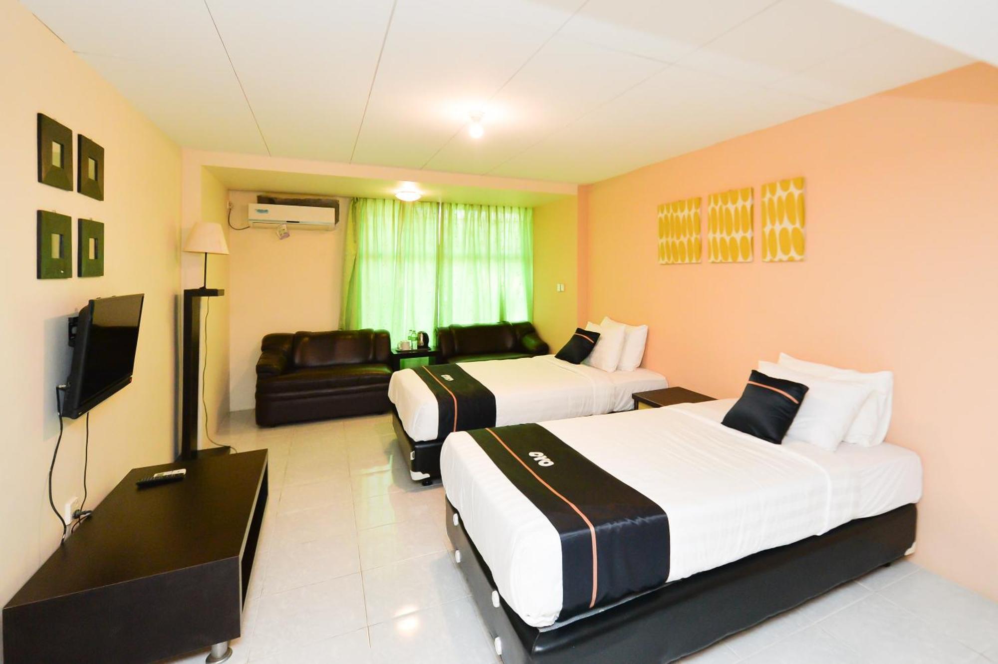 Oyo 2487 Sampurna Jaya Hotel Tanjung Pinang Exterior photo